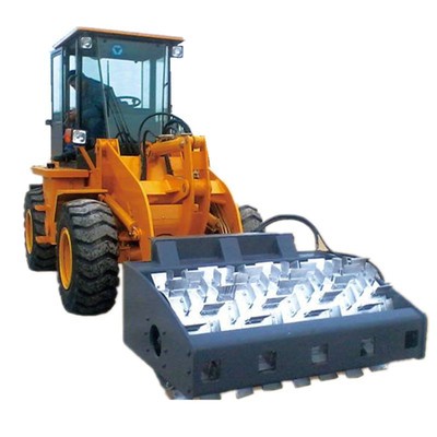 市政環(huán)衛(wèi)車配冬季路面除冰雪設備ws50滑移裝載機配破冰器