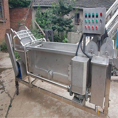 洗菜氣泡清洗機(jī) 紅薯土豆噴淋式果蔬清洗機(jī) 全自動(dòng)蘋(píng)果橘子清洗機(jī)