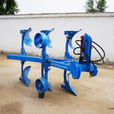 現(xiàn)貨開荒435柵條液壓翻轉(zhuǎn)犁 農(nóng)用開溝耕地犁地機(jī)