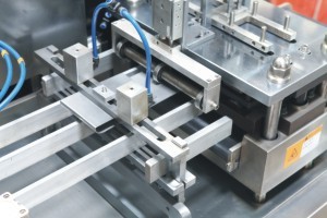 供應(yīng)自動(dòng)牙刷吸塑包裝機(jī) 牙刷包裝設(shè)備 紙塑泡罩包裝機(jī)