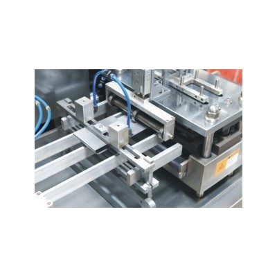 供應(yīng)自動牙刷吸塑包裝機 牙刷包裝設(shè)備 紙塑泡罩包裝機