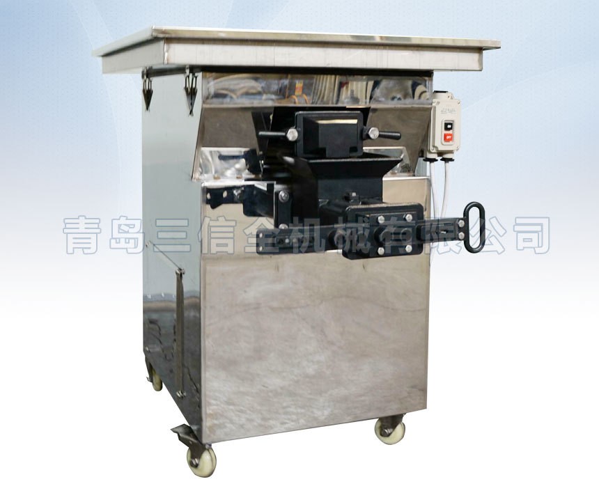 三信全產(chǎn)品 可做花生形五角星心形等雙層年糕擠出成型機(jī)