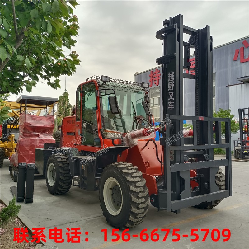 四驅(qū)越野叉車柴油液壓搬運(yùn)車自卸3.5噸越野叉車