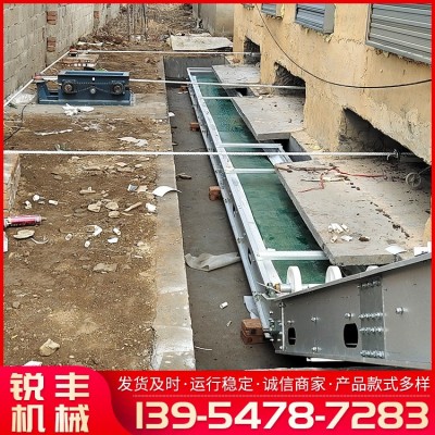 商家供應(yīng) 養(yǎng)殖全套設(shè)備橫向出糞自動清糞機 PVC皮帶不跑偏