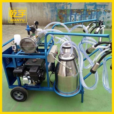 山東擠奶機(jī)廠家供應(yīng)雙桶真空泵油電兩用擠奶機(jī) 移動(dòng)式奶牛擠奶機(jī)