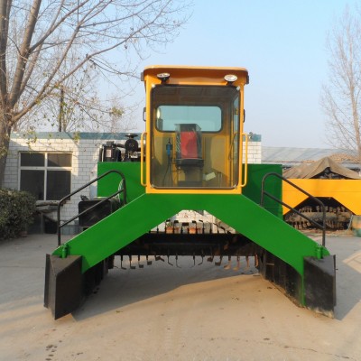 廠家直銷履帶式翻拋機農(nóng)家肥有機肥處理設(shè)備翻堆機堆肥機翻耙機