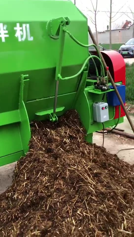 牛羊飼草粉碎拌料機(jī)單軸拌草機(jī) 自動(dòng)牧場(chǎng)TMR全日糧草料攪拌機(jī)