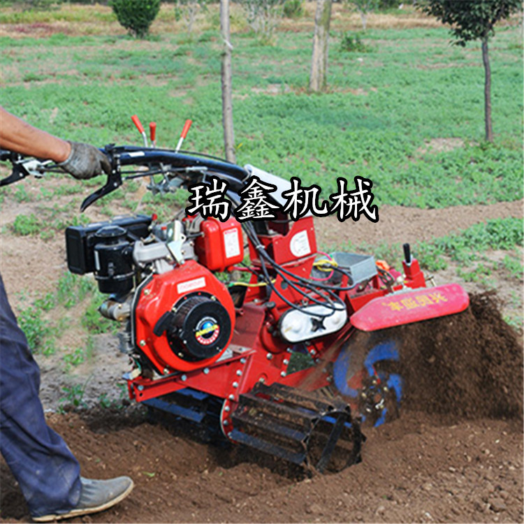 多功能果園開(kāi)溝機(jī)視頻