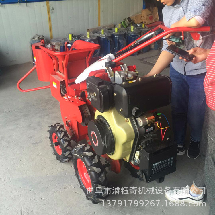 手推玉米收獲機(jī)