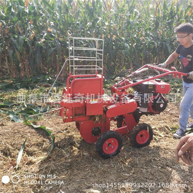 玉米 收獲粉碎機(jī) (13)