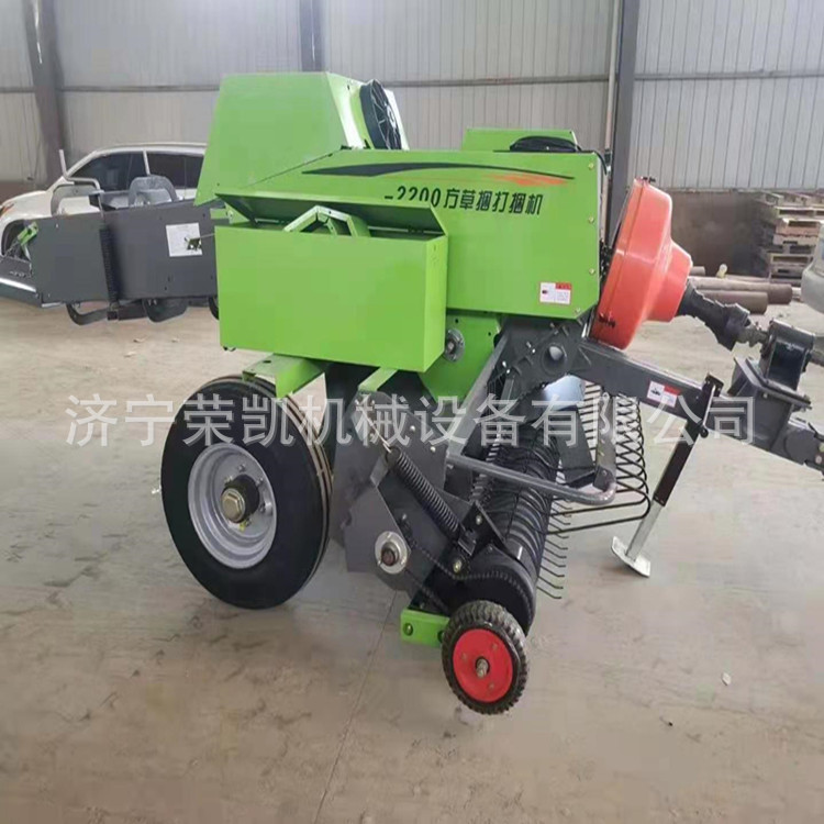 2.2米打捆機(jī) (1)