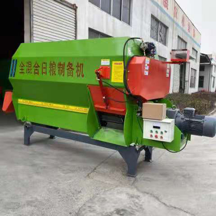 臥式飼料攪拌機(jī) 小型牛場(chǎng)飼料拌料機(jī) 電話議價(jià)