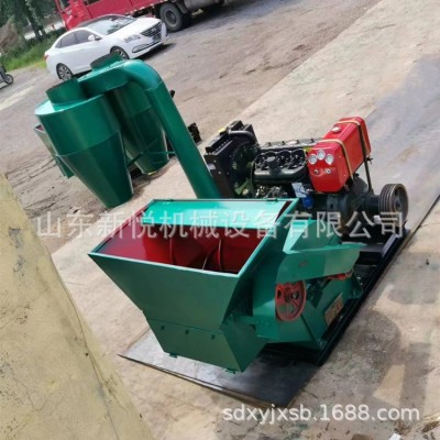 打草粉面子機(jī) 防塵沙克龍飼料粉面機(jī) 四輪帶動(dòng)移動(dòng)式粉草機(jī)現(xiàn)貨