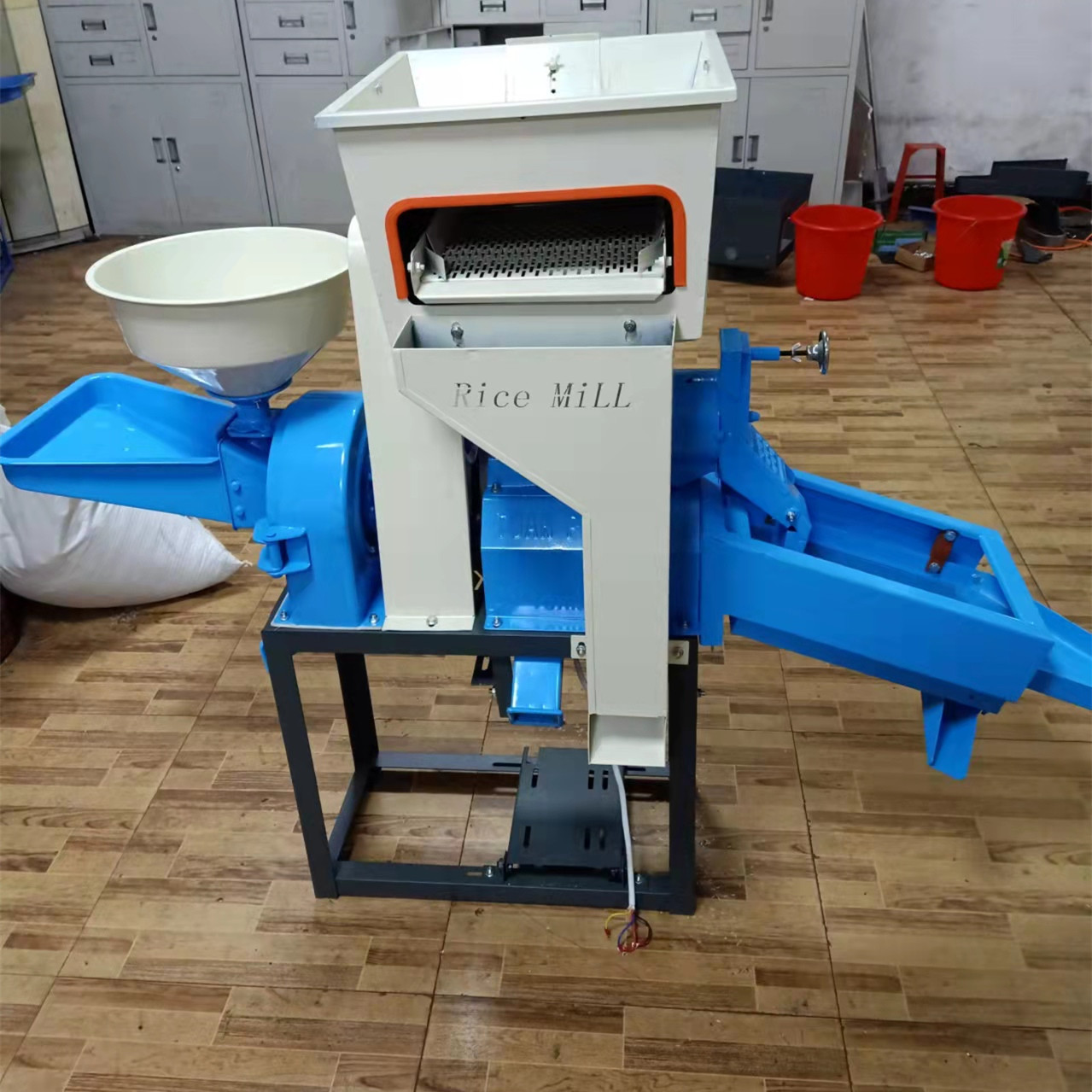 430bcb9189f3f60fc2ee5e0519a704