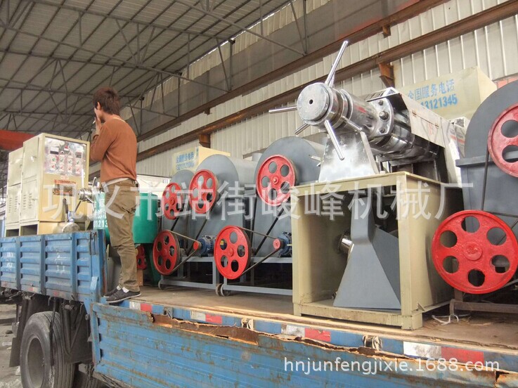 %E6%A6%A8%E6%B2%B9%E6%9C%BA032