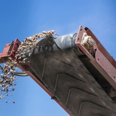 皮帶輸送機、大傾角擋邊輸送機、鱗板式輸送機、可移動式輸送機