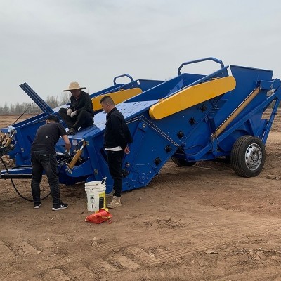 大型農(nóng)田荒地?fù)焓瘷C(jī) 開(kāi)荒山地拆遷房撿石頭機(jī) 土壤改良碎石清理機(jī)