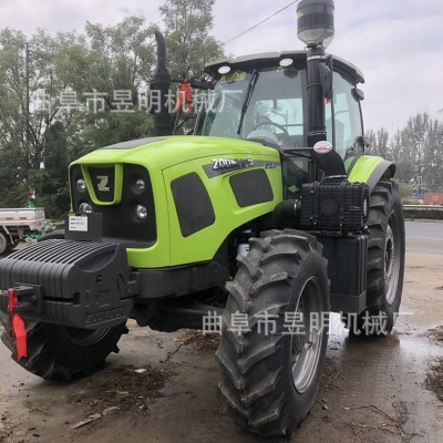 農用耕田旋耕四驅拖拉機 犁地播種機中聯(lián)重科1804中型四輪拖拉機