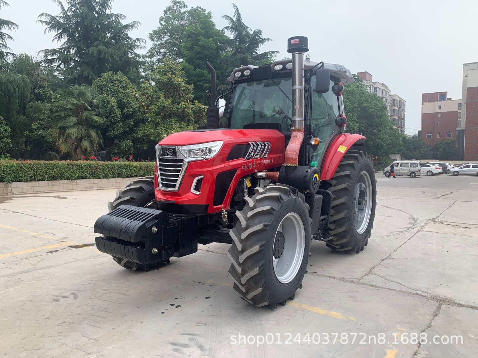 自動駕駛拖拉機(jī) 直行犁地 無人駕駛高配車型