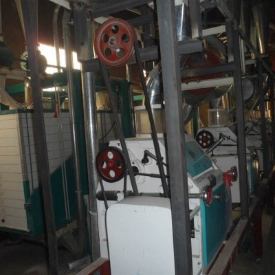 大型全自動(dòng)磨面機(jī) 大成機(jī)械 磨面機(jī)器中小型 可加工小麥，玉米