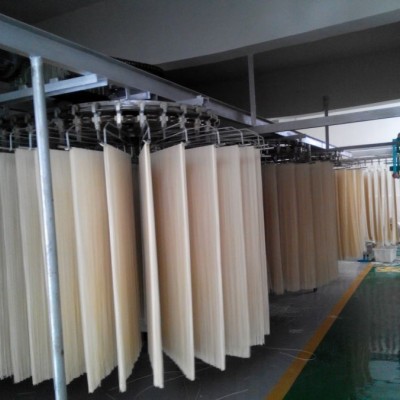 全自動(dòng)掛面機(jī)生產(chǎn)線成套設(shè)備 大型商用面條機(jī) 做掛面的機(jī)器