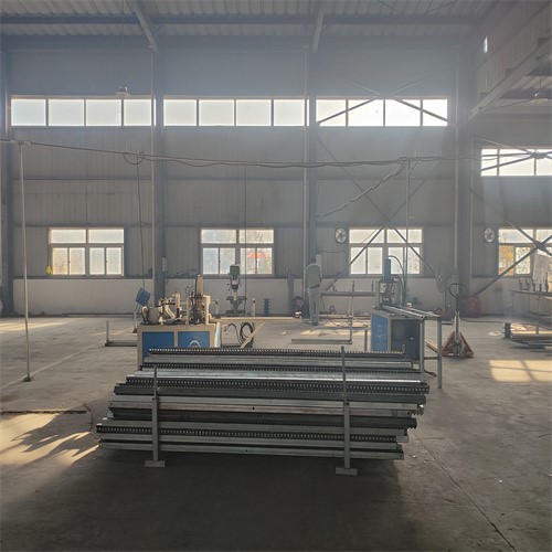 單軌運(yùn)輸車 物資貨物山地上下搬運(yùn)車 電動(dòng)軌道裝載車廠家