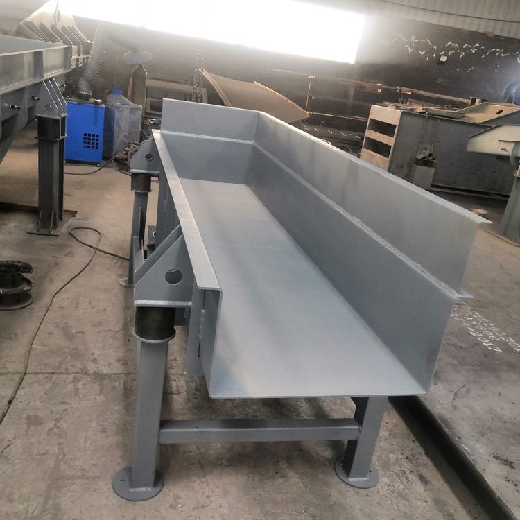 振動(dòng)給料機(jī)廠家 雷誠機(jī)械 電機(jī)直線輸送設(shè)備供應(yīng)