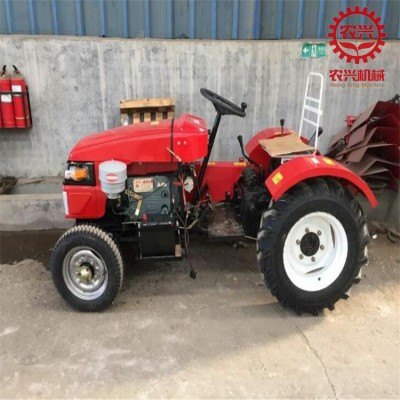 農(nóng)用四驅(qū)拖拉機 時風32馬力四輪耕地機 轉(zhuǎn)向穩(wěn)定小型翻地機