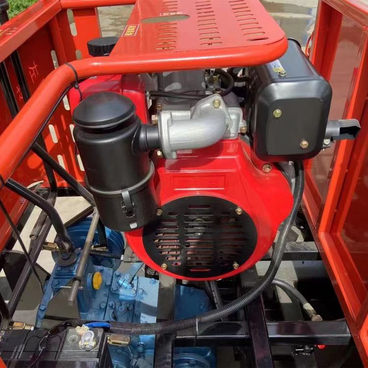 全地形農(nóng)用爬山虎履帶運(yùn)輸車(chē)工程砂石運(yùn)載果園運(yùn)輸履帶式自卸車(chē)