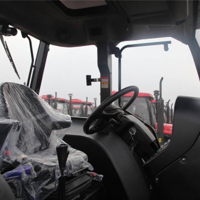 東方紅LX1204輪式拖拉機(jī)