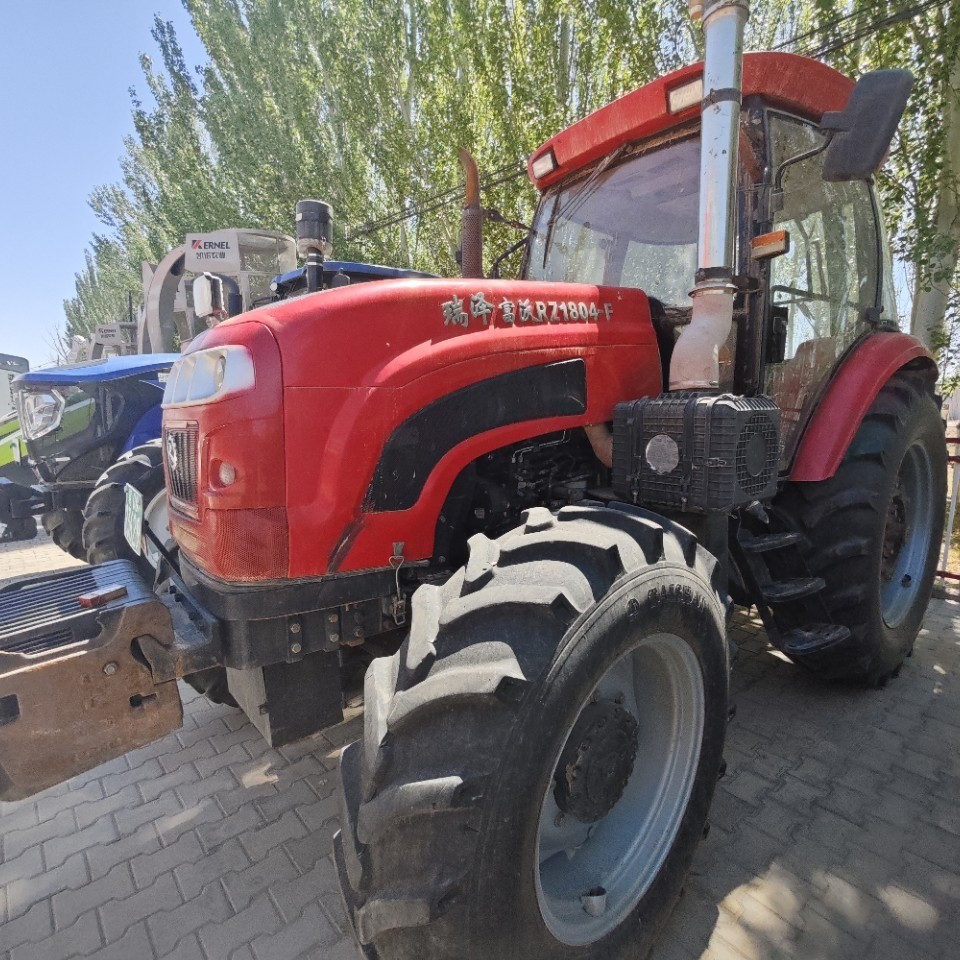 2018年二手瑞澤1804拖拉機玉柴發(fā)動機