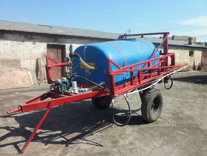 新疆駿鑫3WP-2000噴桿噴霧機
