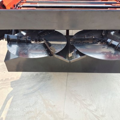 6方雙圓盤撒肥機可拋灑有機肥糞肥