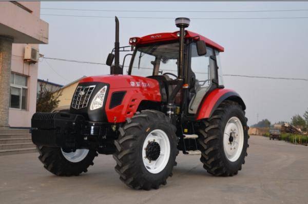 華夏1354輪式拖拉機(jī)