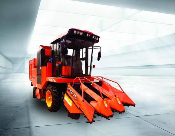 哈肯4YZ-3B升級版自走式聯(lián)合玉米收獲機(jī)