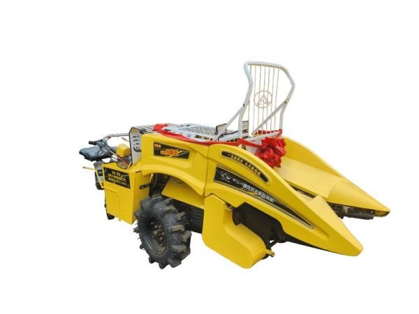 拉法山牌4YZ-1自走式玉米收獲機(jī)