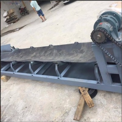 大運(yùn)量長(zhǎng)距離皮帶輸送機(jī) 重型泥土運(yùn)輸機(jī) 槽鋼支架 支持定做