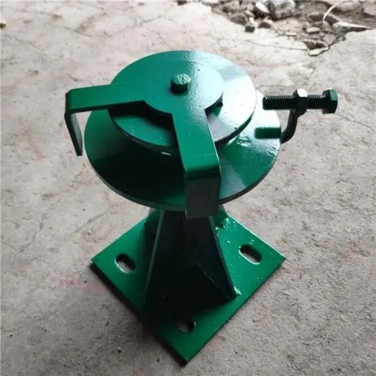 高端豬舍刮糞機不銹鋼刮糞板 鋼絲繩 球墨鑄鐵轉(zhuǎn)角輪齊全