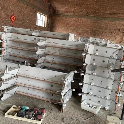 百民定制 不銹鋼刮糞機 養(yǎng)殖場糞便清理設備 多規(guī)格可定制