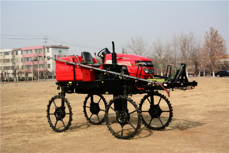 青州隆科3WPZ-700D噴桿式噴霧機(jī)
