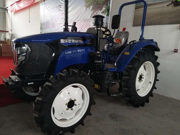 雷沃拖拉機(jī)M704-BA雷沃拖拉機(jī)