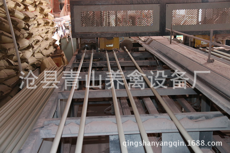 供應(yīng)養(yǎng)雞水線(xiàn) 全自動(dòng)養(yǎng)雞水線(xiàn) 肉雞養(yǎng)殖設(shè)備 平養(yǎng)雞料線(xiàn) 水線(xiàn)