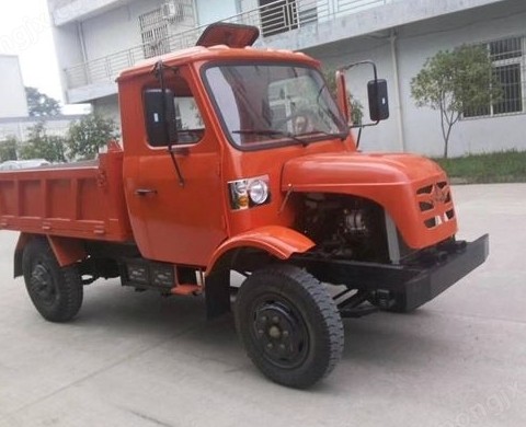 輕型后驅(qū)拖拉機