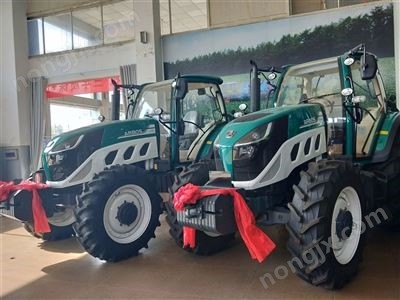 雷沃阿波斯拖拉機(jī) 百年品牌 品質(zhì)