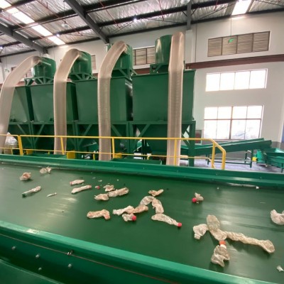 順耐智能分揀垃圾機(jī)器人皮帶 塑料瓶分類整理回收線環(huán)保輸送帶 斜坡