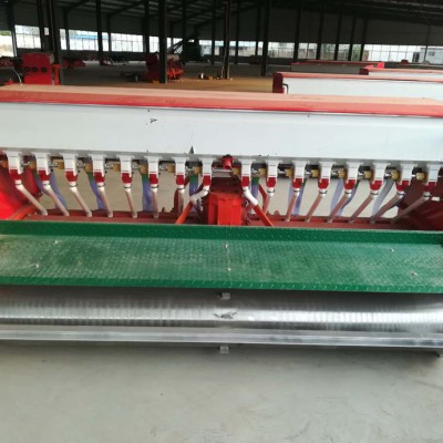 小麥聯(lián)合耕播機2BXY～210