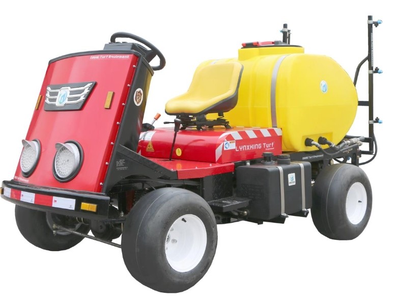 駕駛式果嶺專用打藥機(jī),