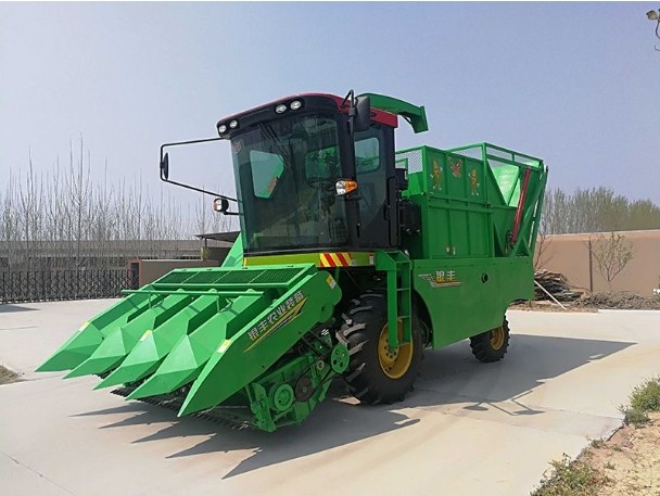 4YZB-4(G4)型自走式穗莖兼收玉米收獲機(jī)