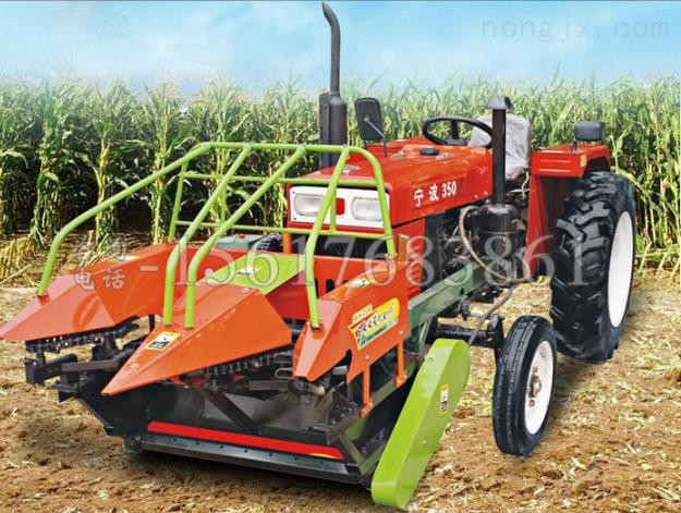 割臺(tái)放堆式玉米收割機(jī)