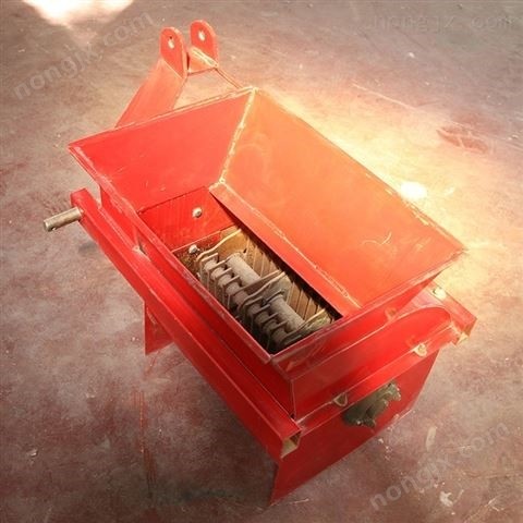 黑龍江雙軸打土機(jī) 綠化粉篩土機(jī) 育苗育秧用